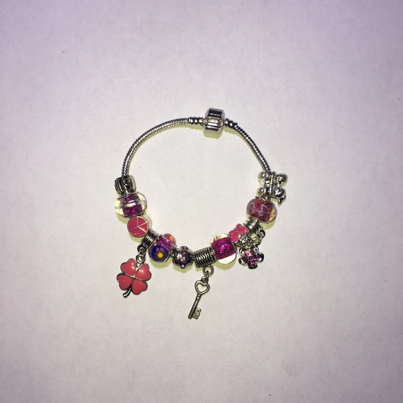 Brand new charm bracelets - Picture 3 of 8